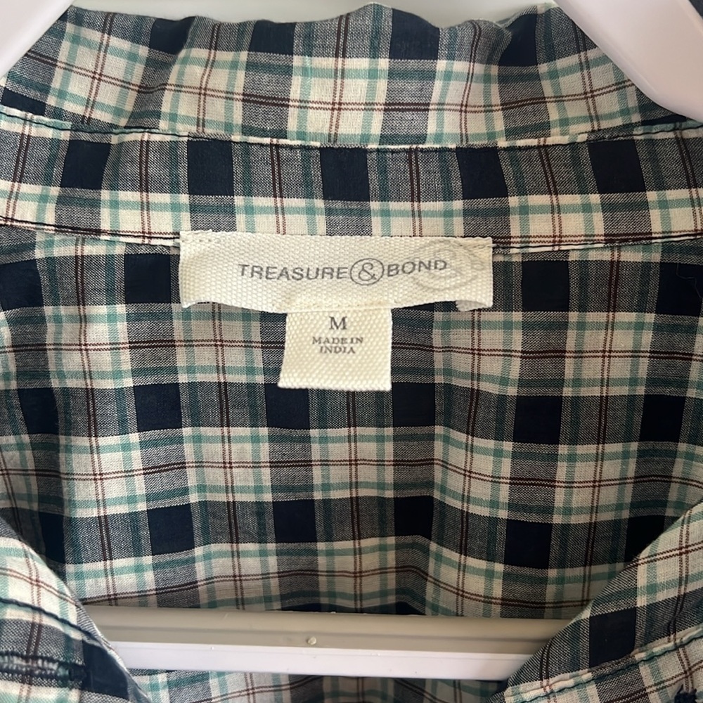 Treasure & Bond Plaid Button Down Blouse Size Medium - Picture 4 of 7